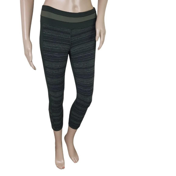Lululemon Give Me Qi Crop Cyber Stripe Gator Green Black / Fatigue Green - Picture 1 of 2